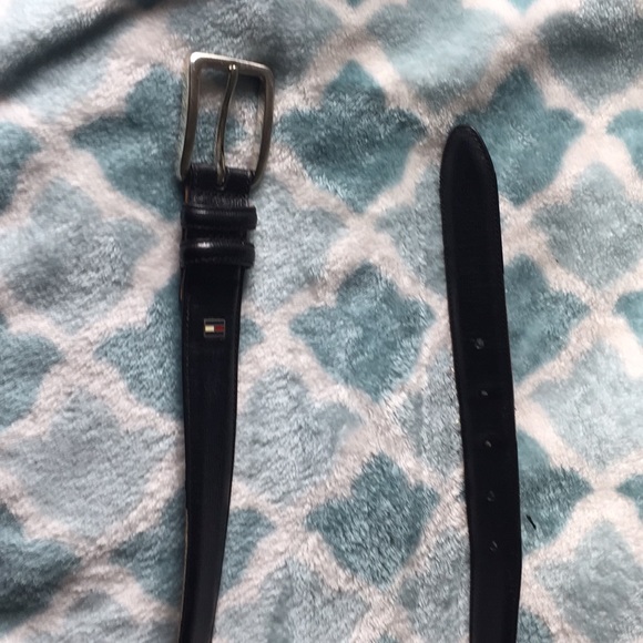 47” men’s Leather Tommy Hilfiger black leatherBelt - Picture 3 of 5